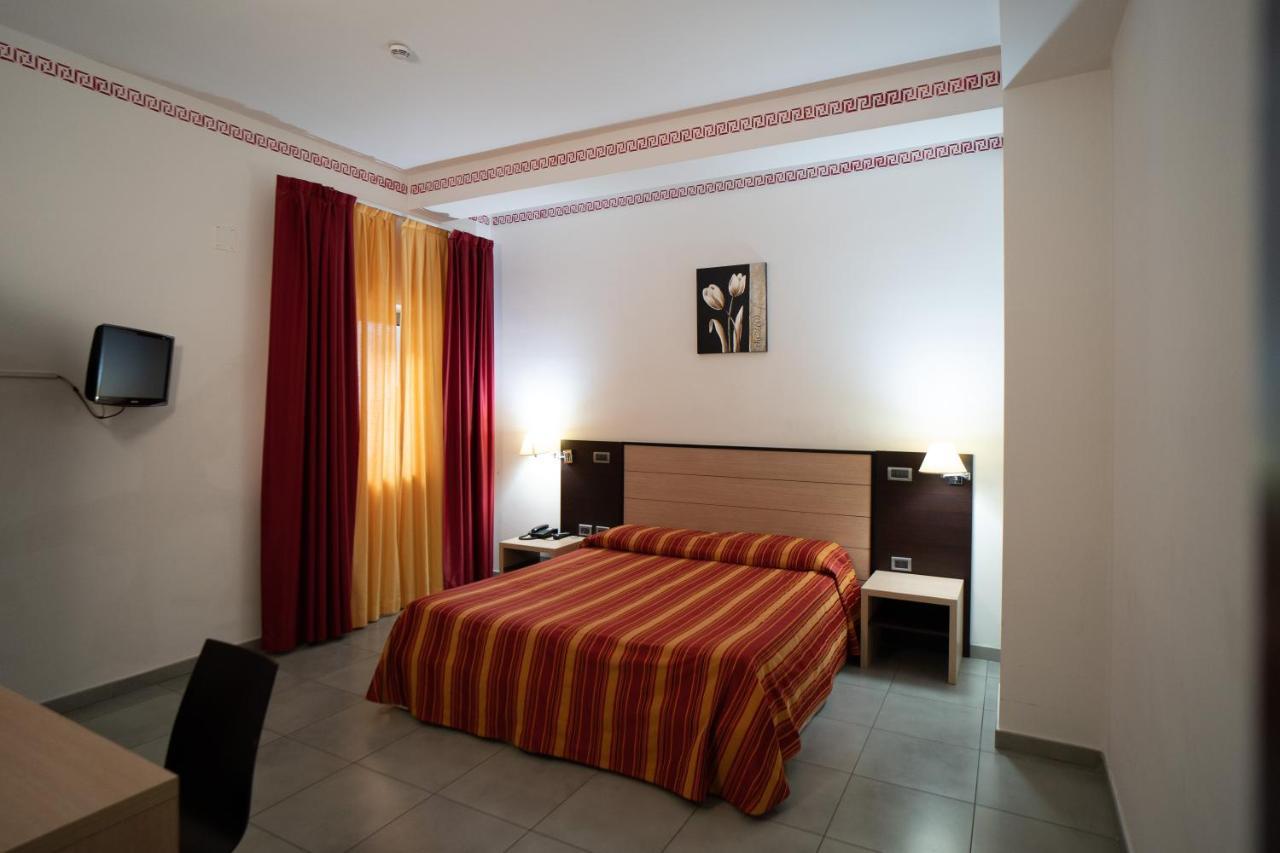 Hotel Insteia Polla Exterior foto