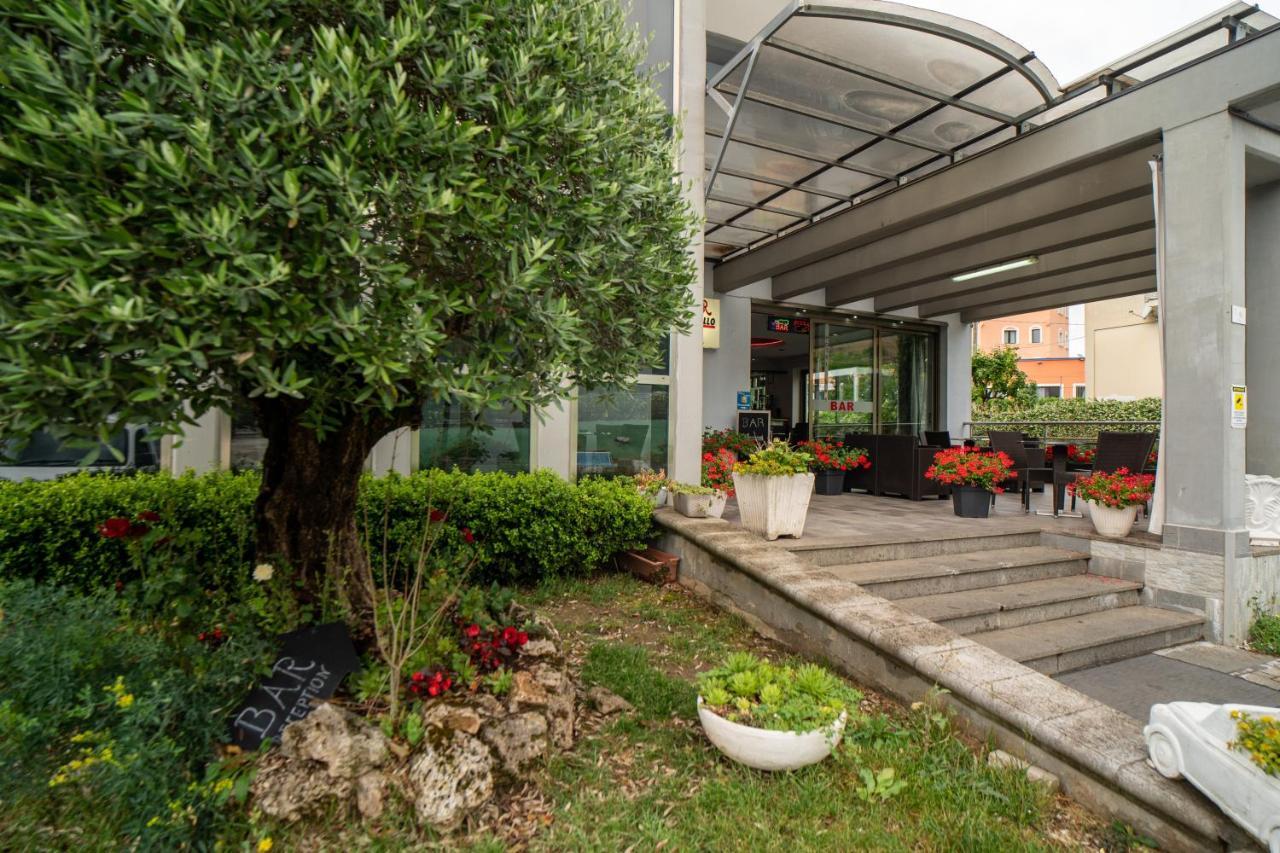 Hotel Insteia Polla Exterior foto